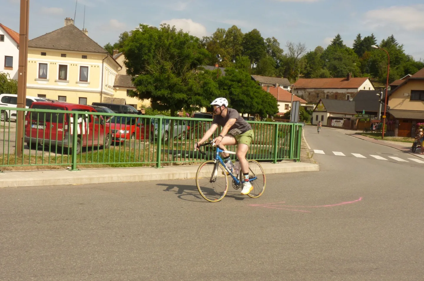 Dřevěný muž v Lukách nad Jihlavou měl rekordní účast, triatlon zvládlo přes 250 lidí