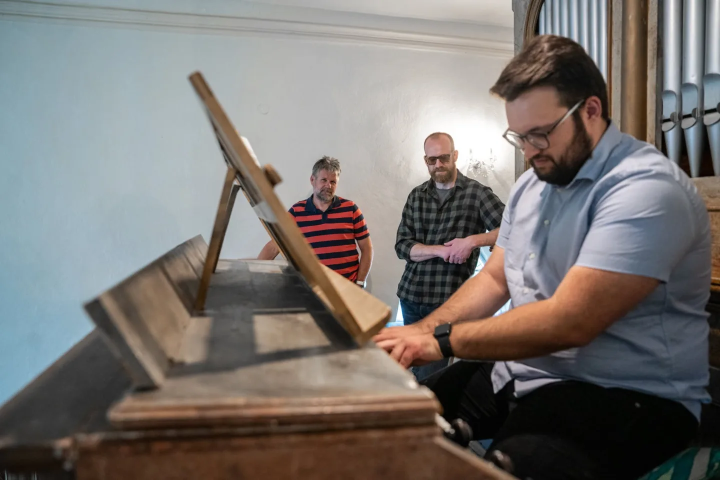 FOTO: Oprava varhan ve Vysokých Studnicích pokračuje, festival je chce zviditelnit