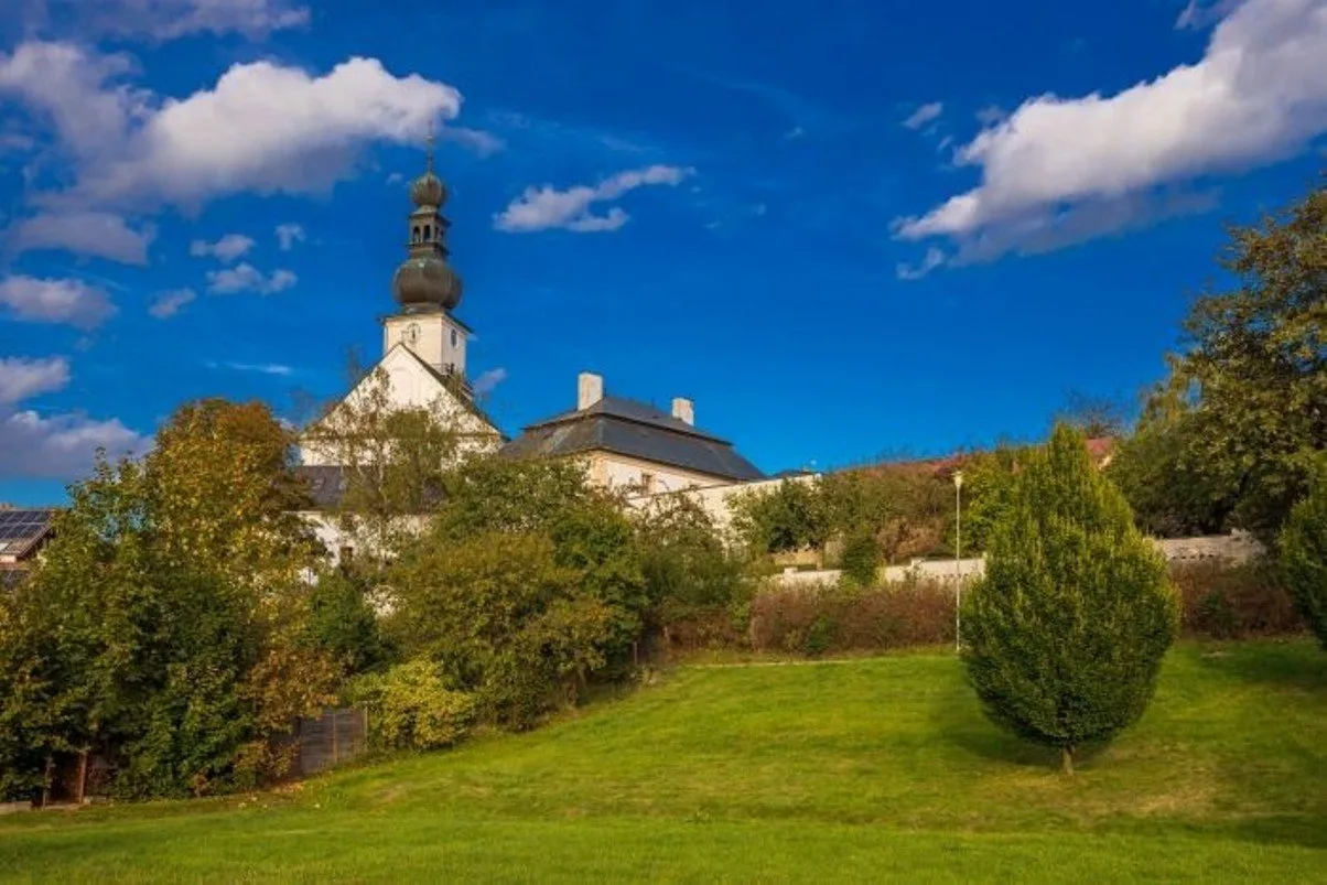 Ve Žďáru nad Sázavou připomínají působení cisterciáků dvě nové turistické stezky