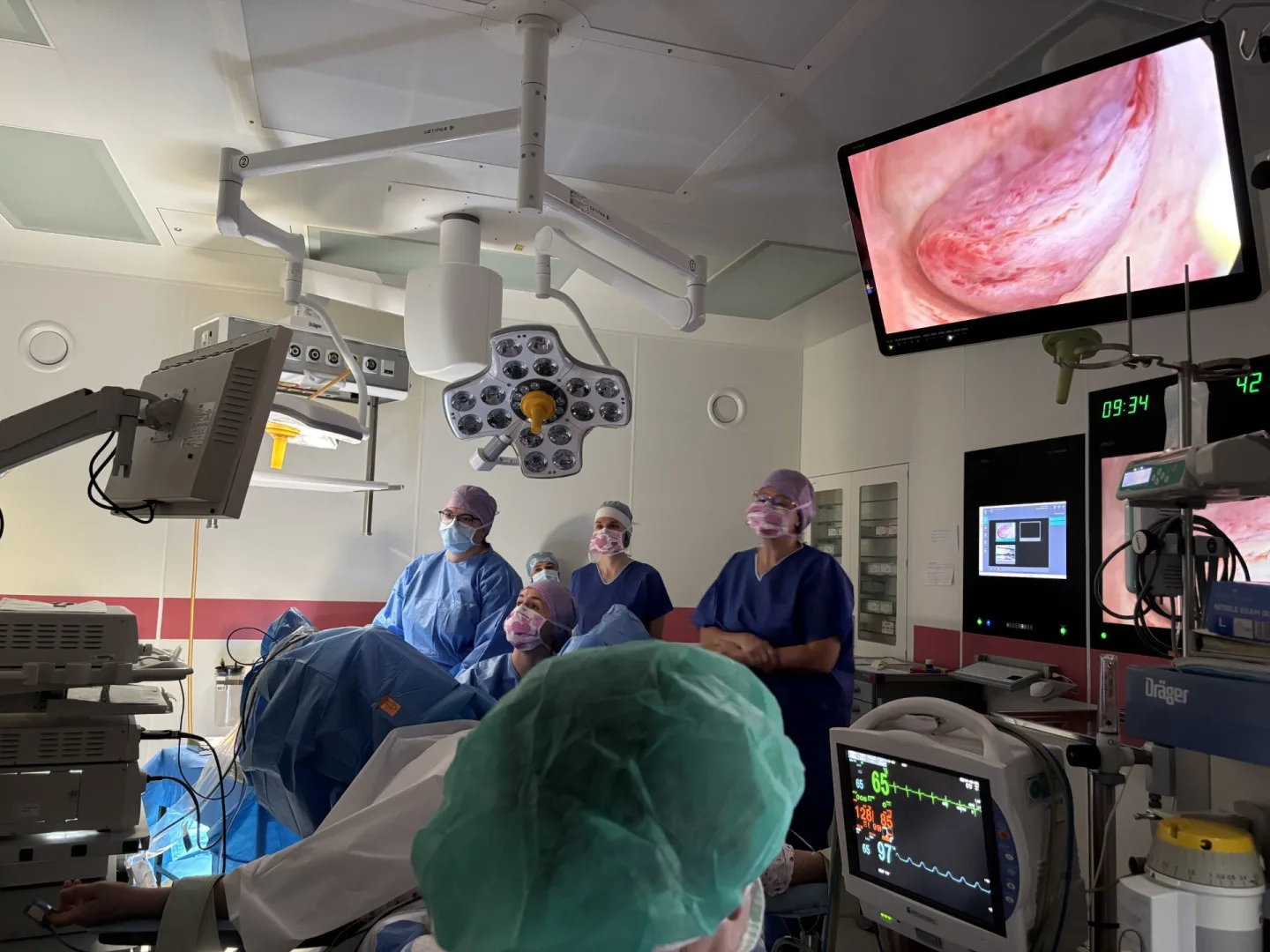 FOTO: Operační sály jednodenní chirurgie v Nemocnici Jihlava jsou po rekonstrukci