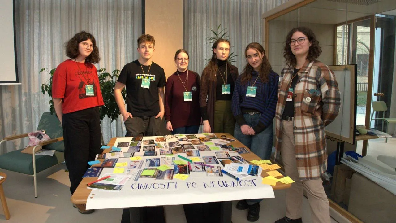 Mladí Češi mění nápady v klimatická řešení. Program Re:generace vrcholí