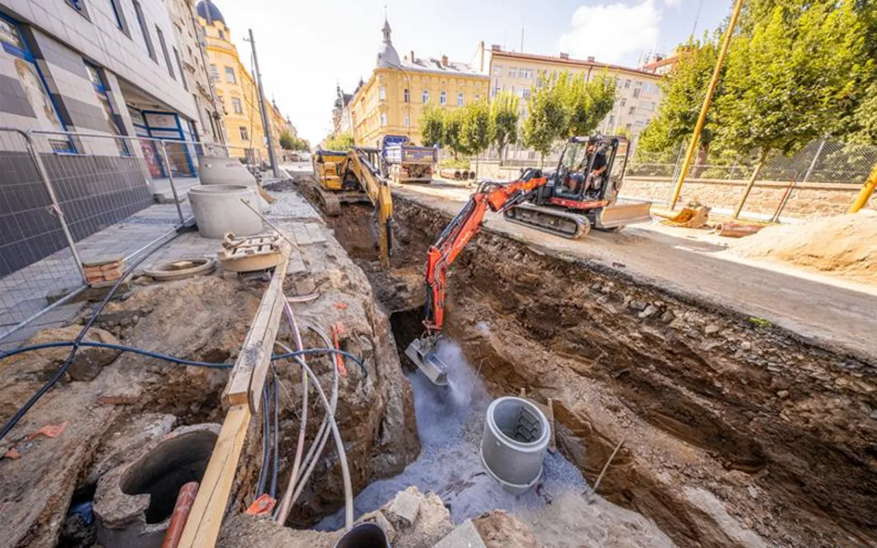 Rekonstrukce třídy Legionářů pokračuje, od zítra se uzavře křižovatka s Tolstého