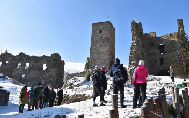 Zimní turistický pochod na trase Rokštejn