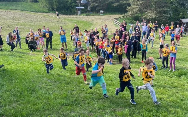 Běžecký závod "Po sjezdovce dolů i nahoru"