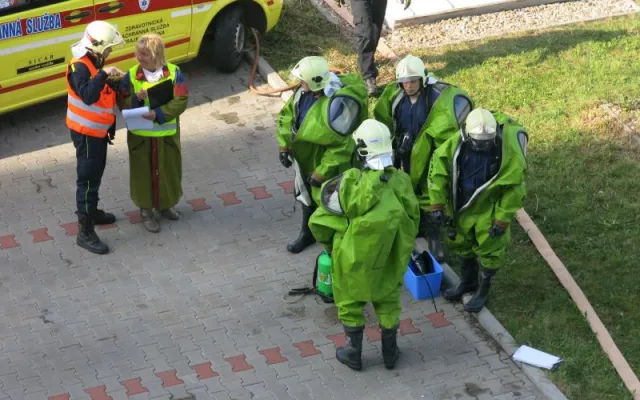 Ebola-049