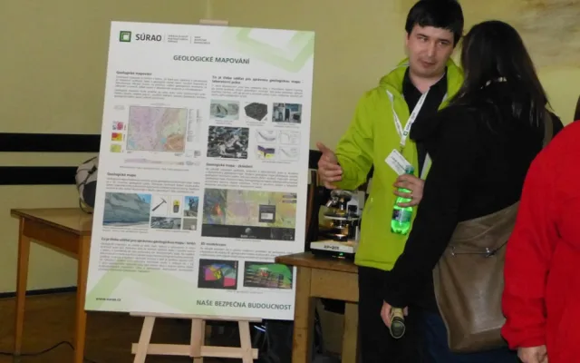 S geology ze SÚRAO v Rohozné debatovali odpůrci i příznivci úložiště