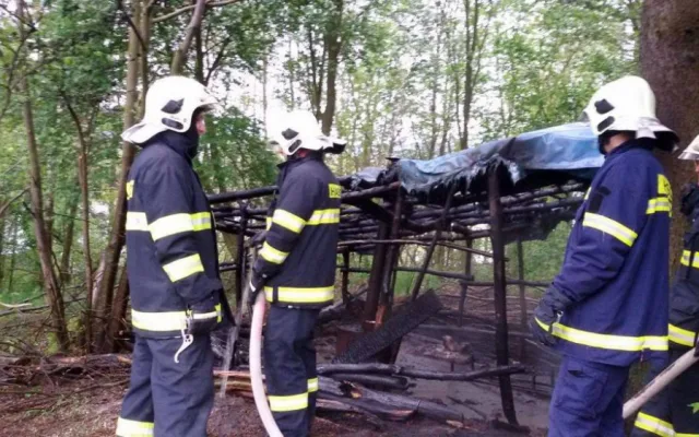 V Batelově na Jihlavsku hořel bunkr pro děti, zasahovaly tři hasičské jednotky