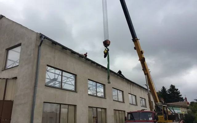 Začátek demolice