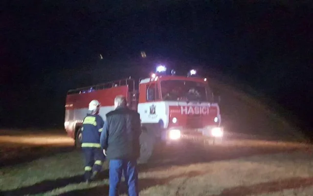 U Batelova na Jihlavsku hořel stoh slámy. Na místo vyjely tři hasičské jednotky