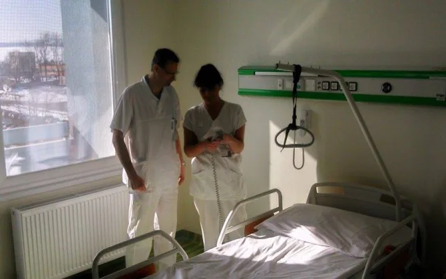V zelené barvě a vonící novotou. Otevřelo se zrekonstruované páté patro jihlavské nemocnice