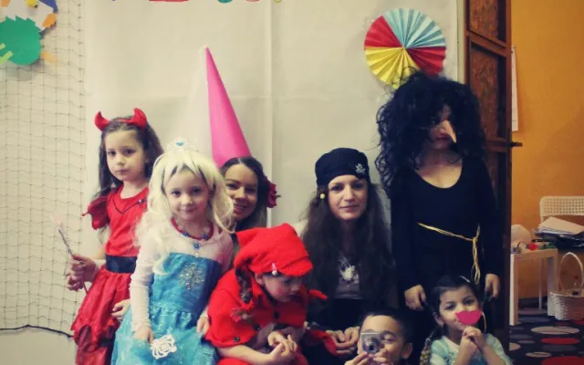 Jihlavský Klíček zažil svůj první karneval. Nechyběl fotokoutek, pohádky a soutěže