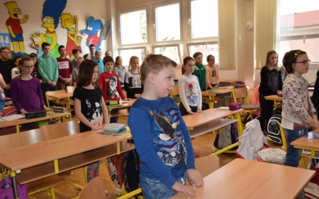 V popředí v modrém tričku jeden ze zachránců - Petr Buchtela