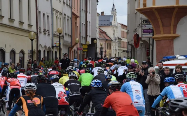 Vítězem Jihlavské 24 MTB je popáté Tomáš Kozák. Okruh absolvoval devětačtyřicetkrát