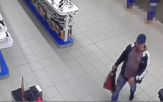 V City Parku byl ukraden notebook Lenovo. Policie pátrá po muži na fotografiích
