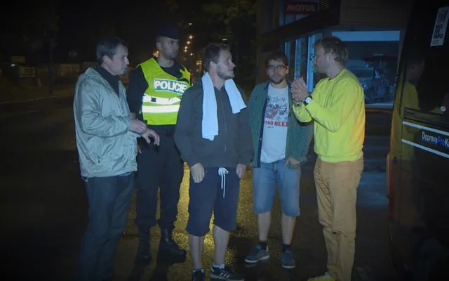 Dodávka kapely Wohnout se při cestě z Benátské! střetla s autobusem