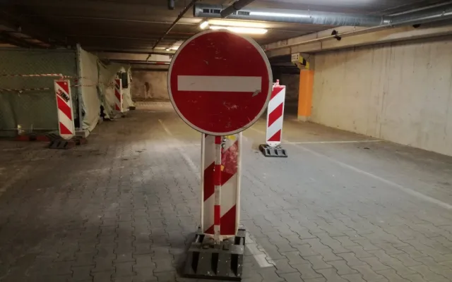 Parkování v City Parku bude komfortnější. Řidiče čeká LED osvětlení nebo navigační diody
