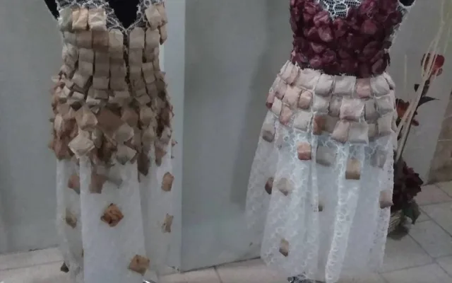 Výstava Recyklovaná móda na jihlavské radnici