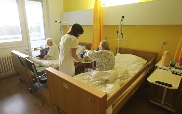 Jihlavská nemocnice má další opravený pokoj. Tentokrát na oddělení geriatrie