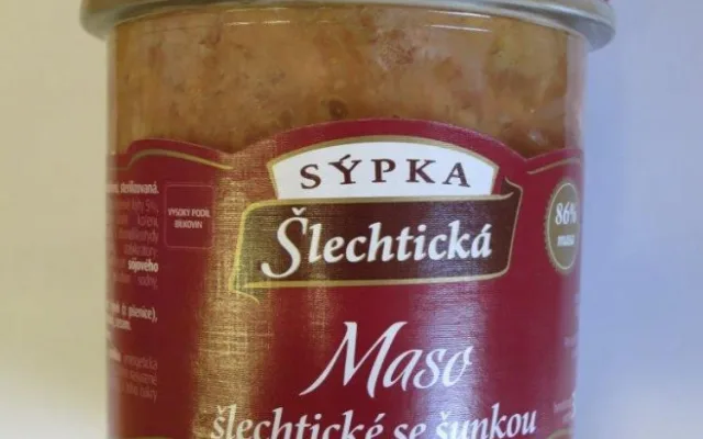 Penny Market lákal na výhodný nákup masa, výrobce ale nejspíš vědomě lhal o obsahu balení