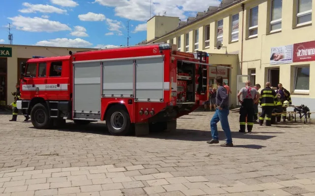 V bedřichovské restauraci se vzňal rozpálený olej, zasahovat museli dvě hasičské jednotky