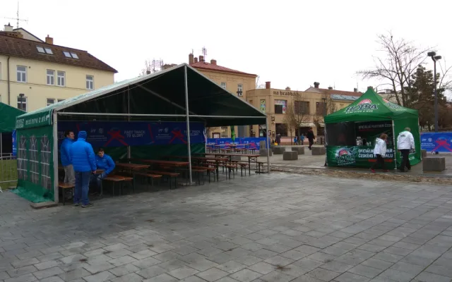 Češi jsou krůček od medaile, fandit jim bude možné v jihlavské florbalové fanzóně