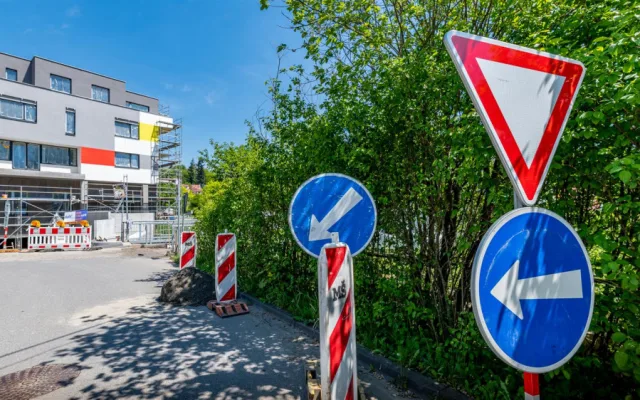 Řidiče v Jihlavě čeká omezení. Začíná oprava mostu přes Koželužský potok