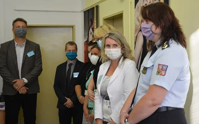 Větší šance na uplatnění po propuštění. Z pětice vězeňkyň ze Světlé jsou kadeřnice