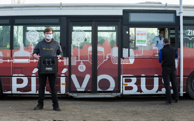 Baví nás experimentovat a posouvat hranice, říká spolumajitel Rodinného pivovaru Zichovec Ondřej Husák
