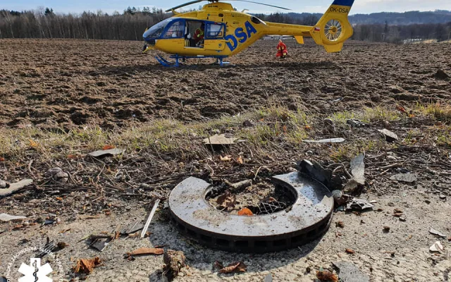 K nehodě u Počátek musel letět vrtulník. Řidič byl transportován do traumacentra