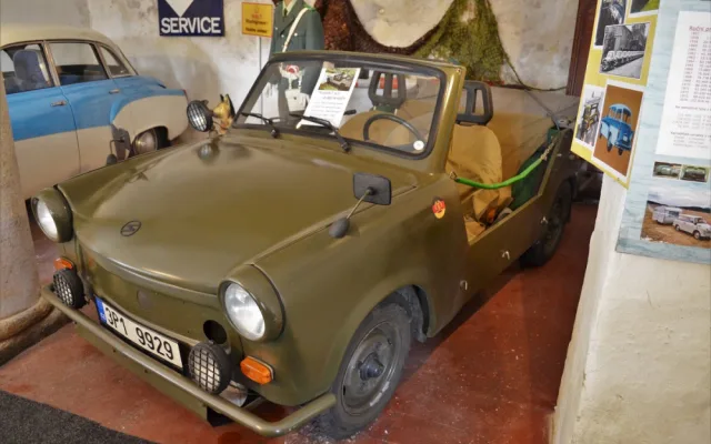 Trabant s označením Kübelwagenvozu skončila přesně před 30 lety, své fanoušky má Trabant dodnes