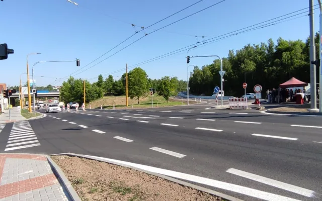 Úleva pro centrum, sjezd z přivaděče na ulici Romana Havelky se dneska oficiálně otevřel