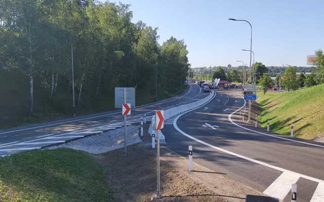 Úleva pro centrum, sjezd z přivaděče na ulici Romana Havelky se dneska oficiálně otevřel