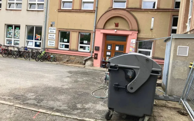 V Dolní Cerekvi budou mít delší prázdniny. Školní rok zkrátí rekonstrukce budovy ZŠ a MŠ