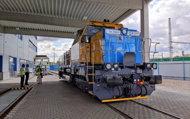 Firma CZ Loko kompletuje v Jihlavě lokomotivy v nové hale za 150 milionů korun