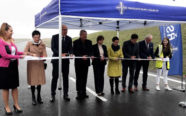 Vysočina má další nový obchvat. Úsek u Osové Bítýšky už otestovali první řidiči