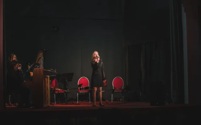 V Telči se vzpomínalo na zesnulé. Na léky pro hospic putuje skoro 17 tisíc korun