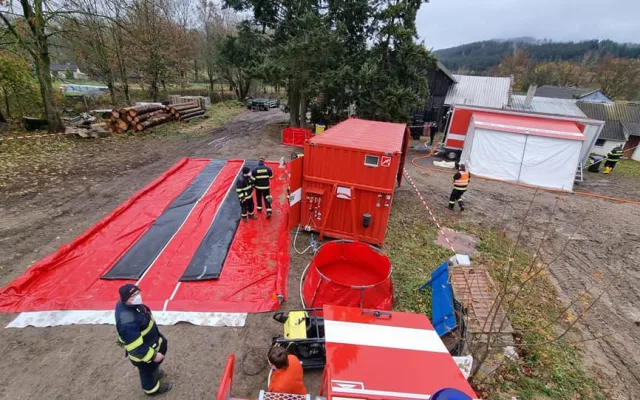 Vybíjení 5 tisíc ptáků v Rohozné začalo. Lidé nám vyjadřují podporu, říká majitel husí farmy