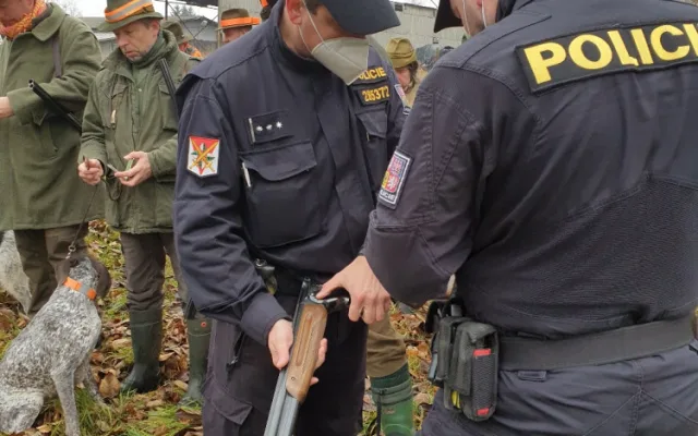 Policie v Kozlově na Jihlavsku kontrolovala myslivce. Žádný nebyl pod vlivem alkoholu