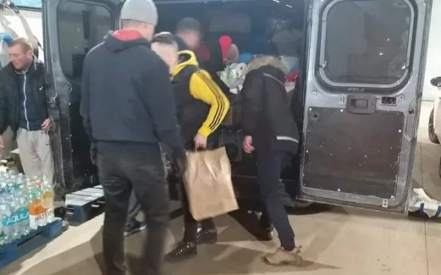 Materiální pomoc z Jihlavy dorazila v noci na hranice. Děkujeme moc za celý ukrajinská národ, říká organizátor sbírky