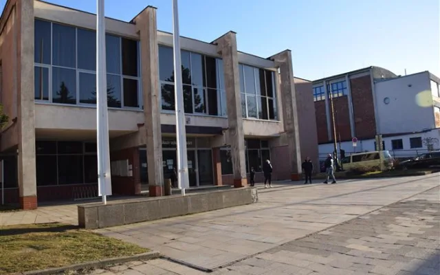 V Jihlavě se dnes otevřelo krajské centrum pomoci. Ukrajincům je k dispozici tlumočník, občerstvení i dětský koutek