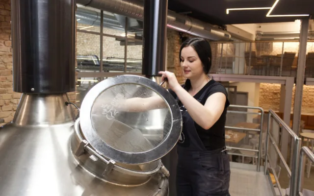 Českou pivní kulturu kazí piva z petky, říká mistryně pěnivého moku