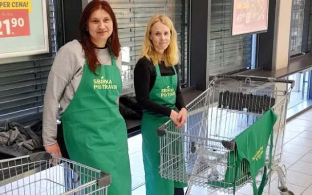 Jihlavská charita věnuje klientům půl tuny potravin a drogerie. Slabší výsledek sbírky se dal čekat, říká koordinátorka