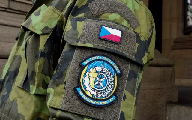 Průvodce v Sapě, herec i voják v aktivní záloze. V armádě jsem si dvakrát sáhl na dno, říká Dave