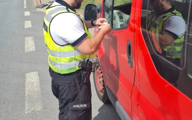 Víkend s policejními kontrolami. Hlídky na Vysočině zastavily přes dva tisíce řidičů, zjistily přes pět set přestupků