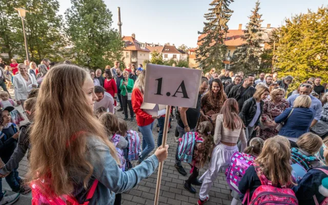 Den D pro 630 prvňáčků. Učitelům přeji, aby zažili normální školní rok, řekla primátorka Jihlavy Koubová