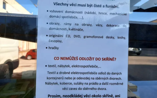 Prosby obyvatel Březinek vyslyšeny. Nepotřebné věci mohou odkládat do nové Re-use skříně
