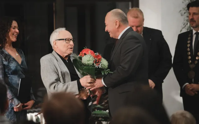 FOTO: Třebíč udělila rodákům Ceny města. Děkuji Horácké Slavii a trenérům, řekl oceněný Patrik Eliáš