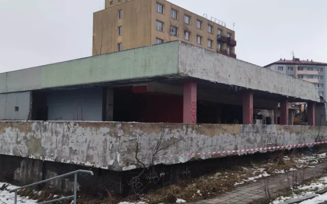 Herna u bývalého Hotelu Jihlava jde k zemi, vyroste zde nový osmipatrový bytový dům