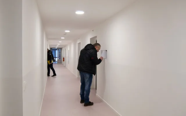 FOTO: Ve Velkém Meziříčí je z internátu dům pro seniory, zamluvených je všech 30 bytů. Nahlédněte dovnitř