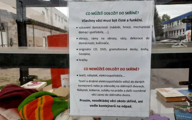 Obsah skříně během dnešního odpoledne